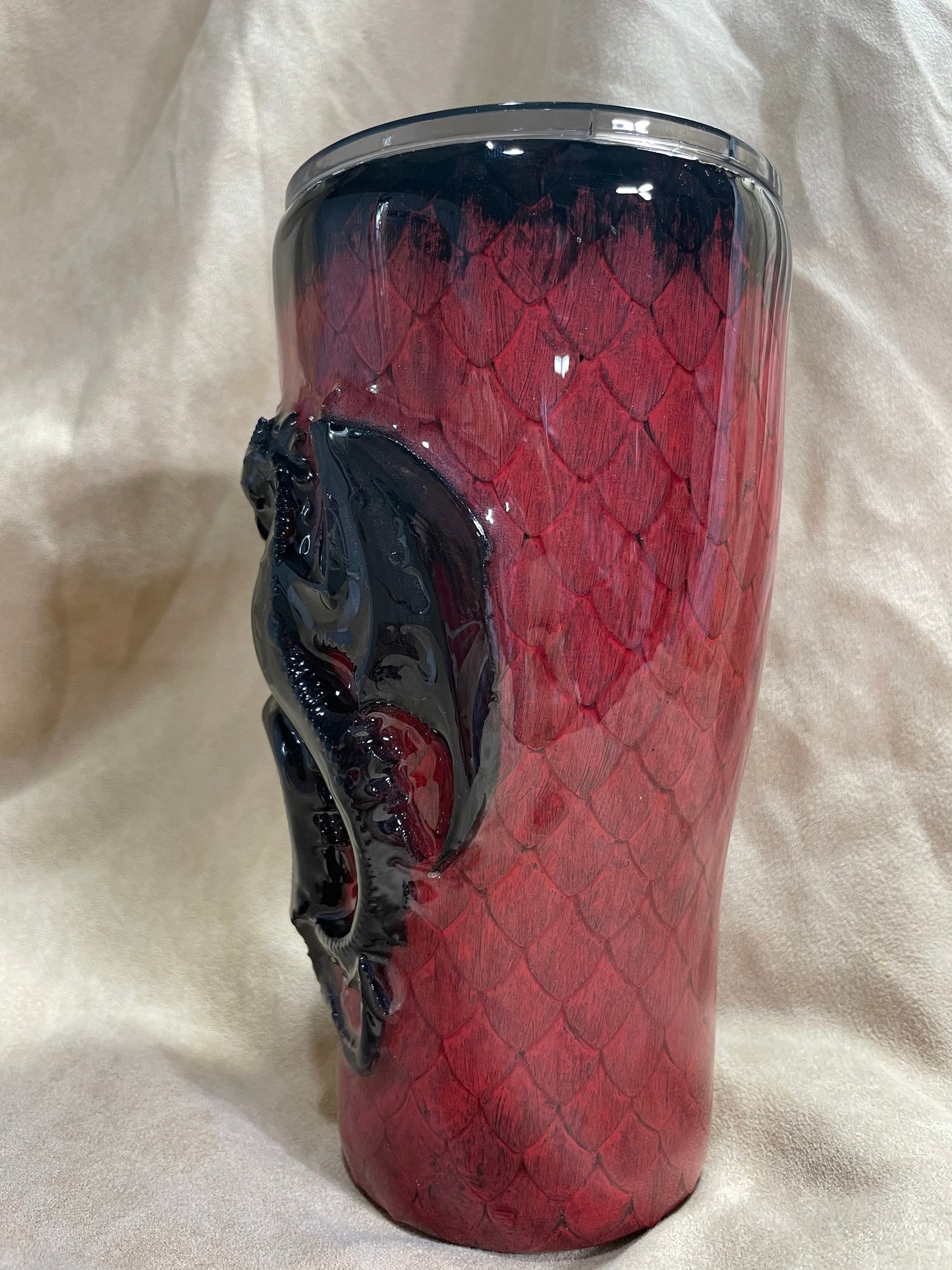 Dragon Tumbler customizable/personalizable, Targaryen inspired 3d dragon cup with red and black no glitter, several size and shape tumblers.