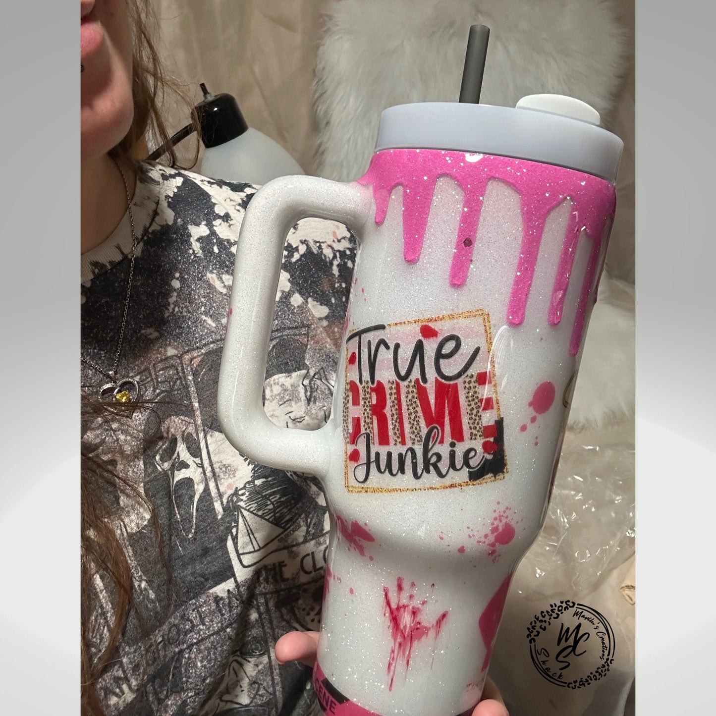 True Crime Pink Tumbler with 3D pink dripping , true crime junkie, basically a detective, sounds suspish. Customizable/Personalizeable.