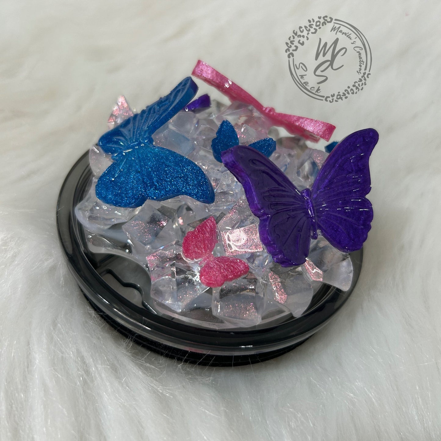 Butterflies topper and lid for different size tumblers. Pink, Blue and Purple butterflies removable topper replacement lid. Tumbler top.