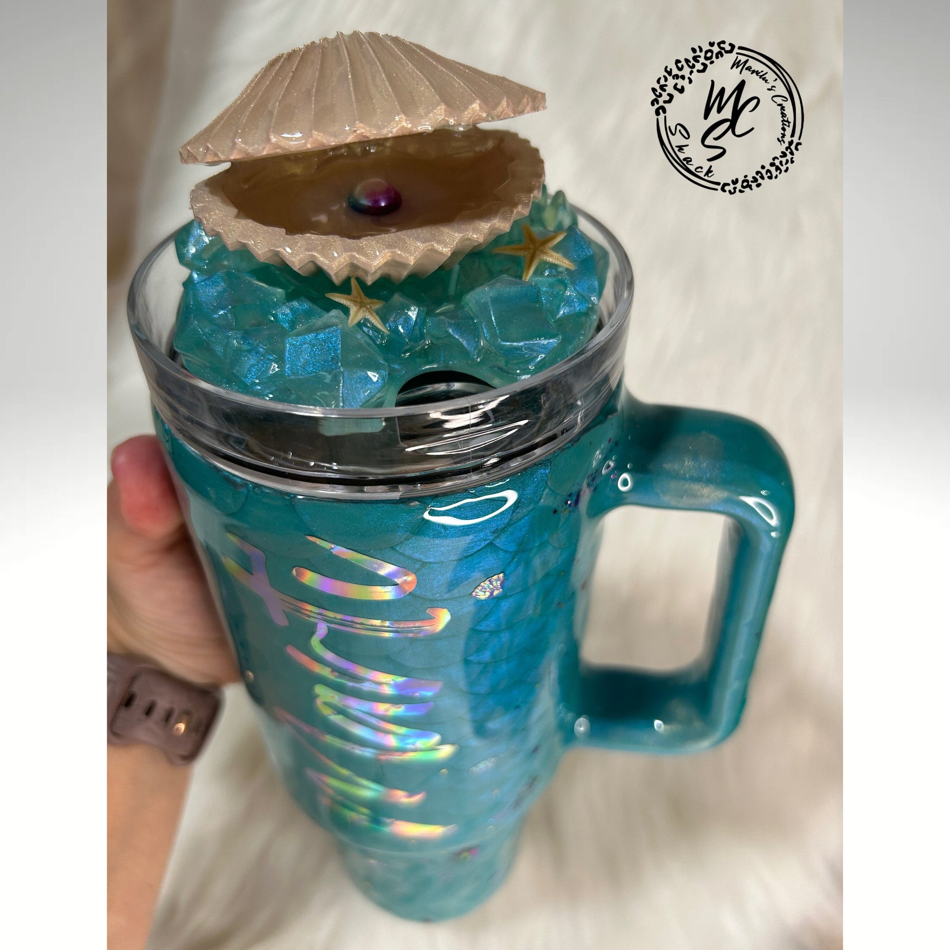Mermaid Tumbler, 3D Mermaid Scales (scales placed by hand) with 3D mermaid tail and faux seashell with faux pearl Removable Lid decoration