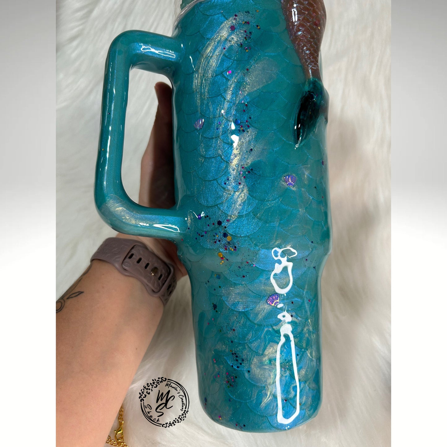 Mermaid Tumbler, 3D Mermaid Scales (scales placed by hand) with 3D mermaid tail and faux seashell with faux pearl Removable Lid decoration