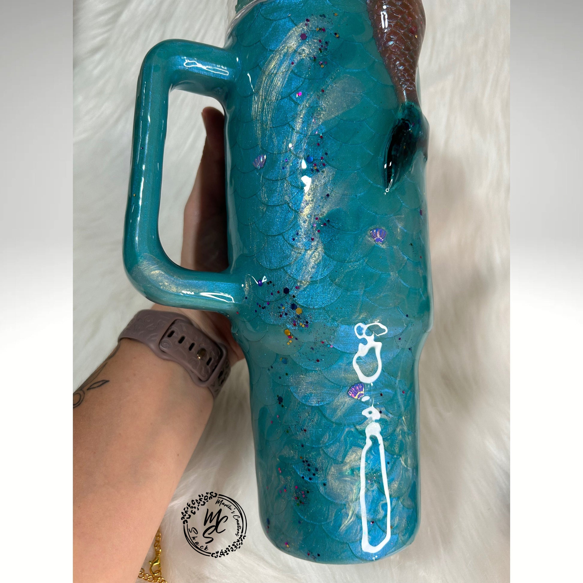 Mermaid Tumbler, 3D Mermaid Scales (scales placed by hand) with 3D mermaid tail and faux seashell with faux pearl Removable Lid decoration