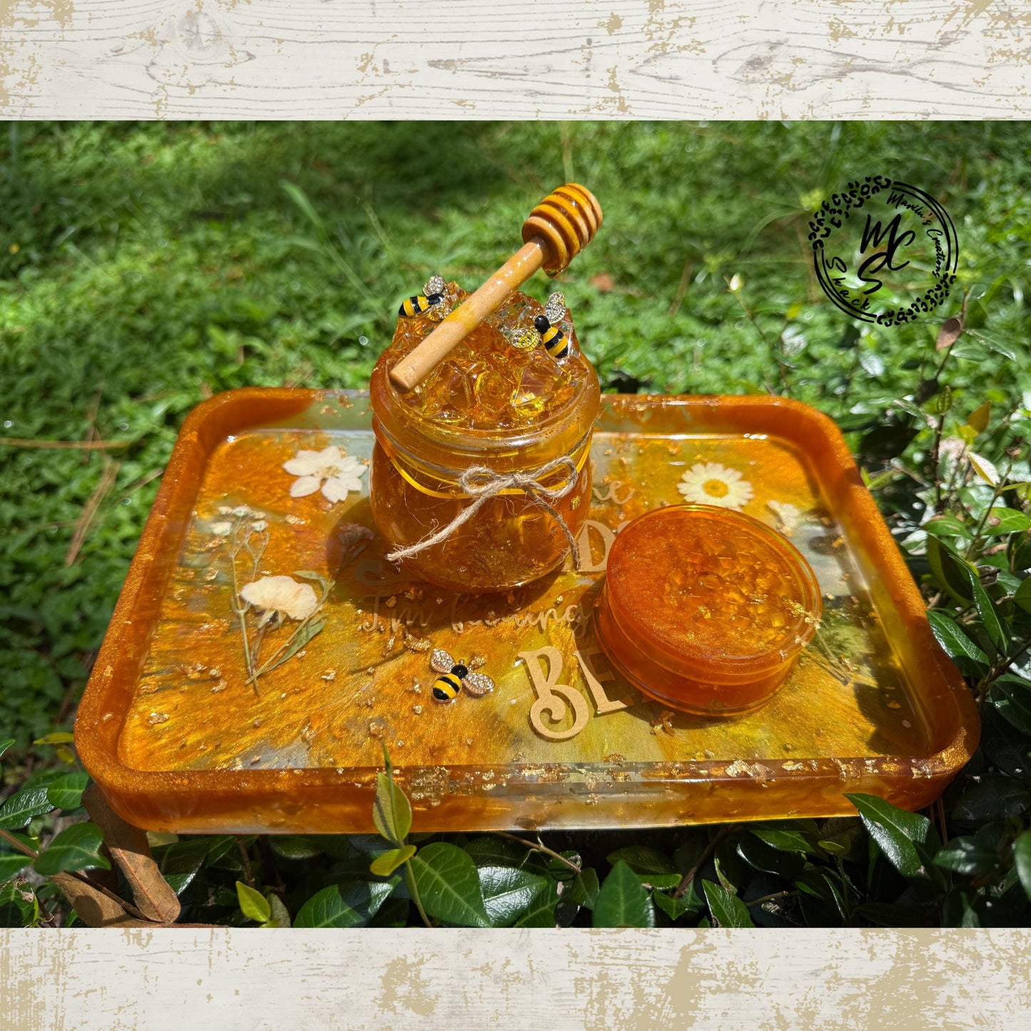 Honey Bee Resin Tray Set – Handmade with Dried Flowers & Gold Foil, Decorative Jar and Matching Accent Tray, Nature-Inspired Gift Set