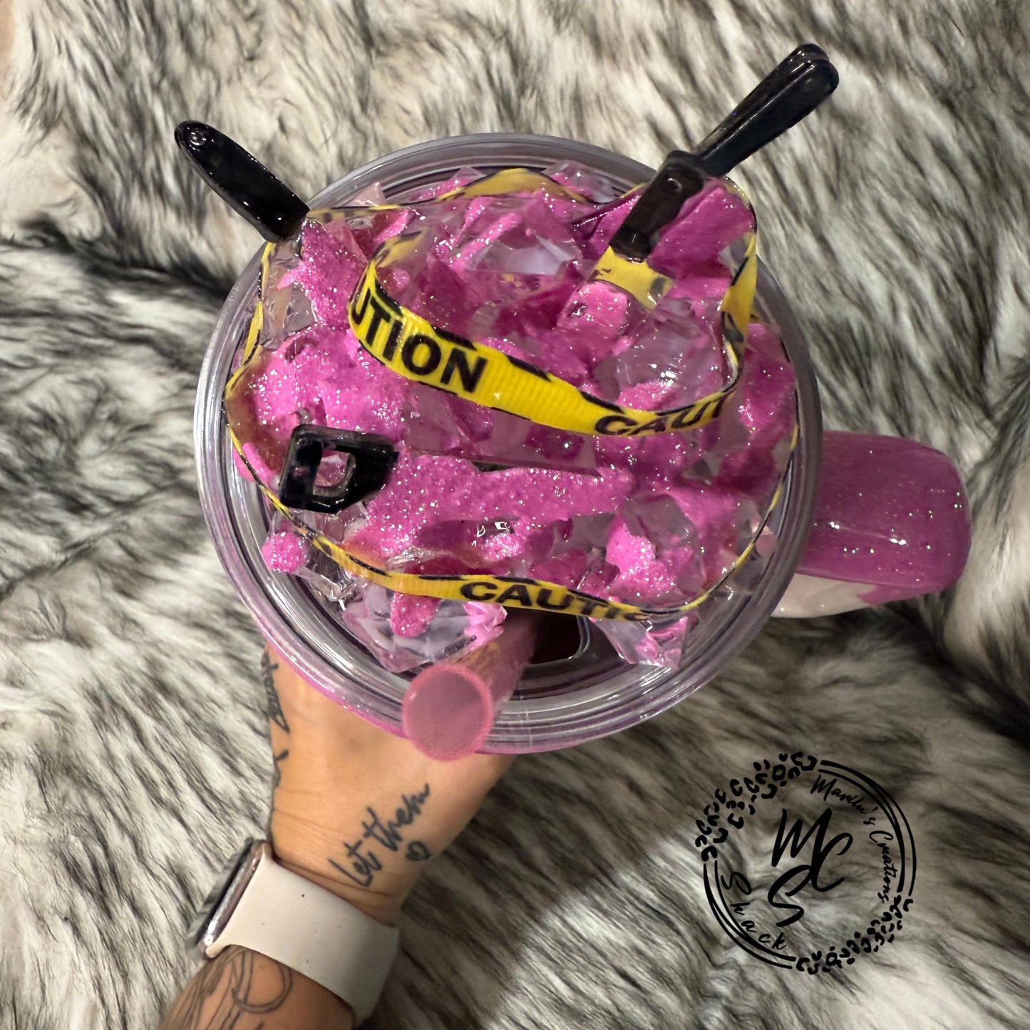 True Crime Pink Tumbler with knives and Caution yellow tape 3D removable topper, True Crime lovers theme, gift for her, Crime scene Tumbler.