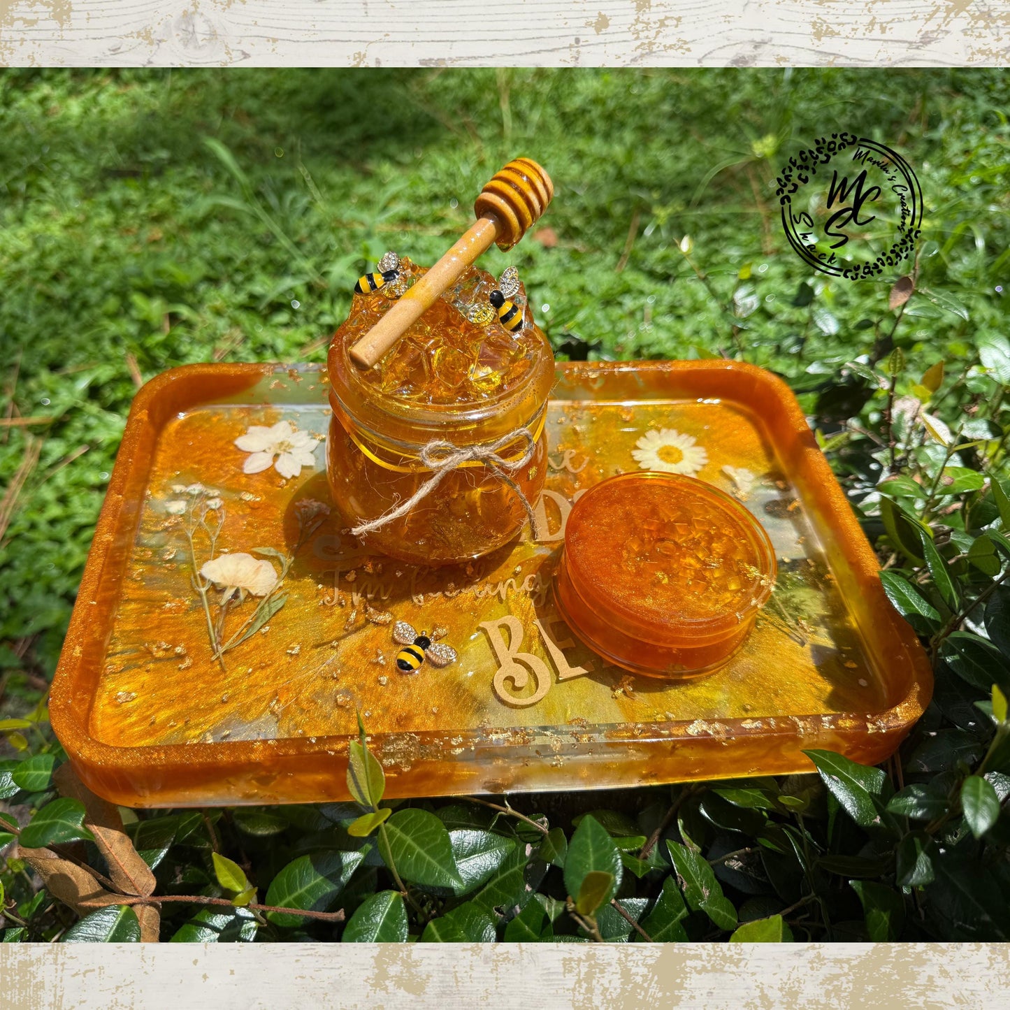 Honey Bee Resin Tray Set – Handmade with Dried Flowers & Gold Foil, Decorative Jar and Matching Accent Tray, Nature-Inspired Gift Set
