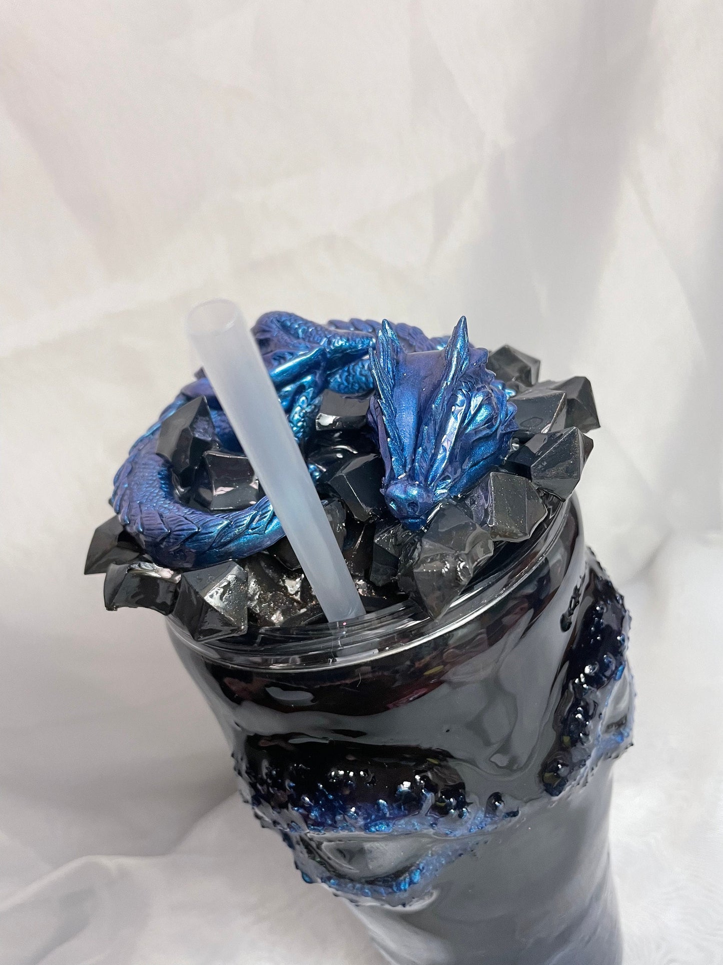 3D Dragon Scale Tumbler: Handmade Insulated Cup with Lid