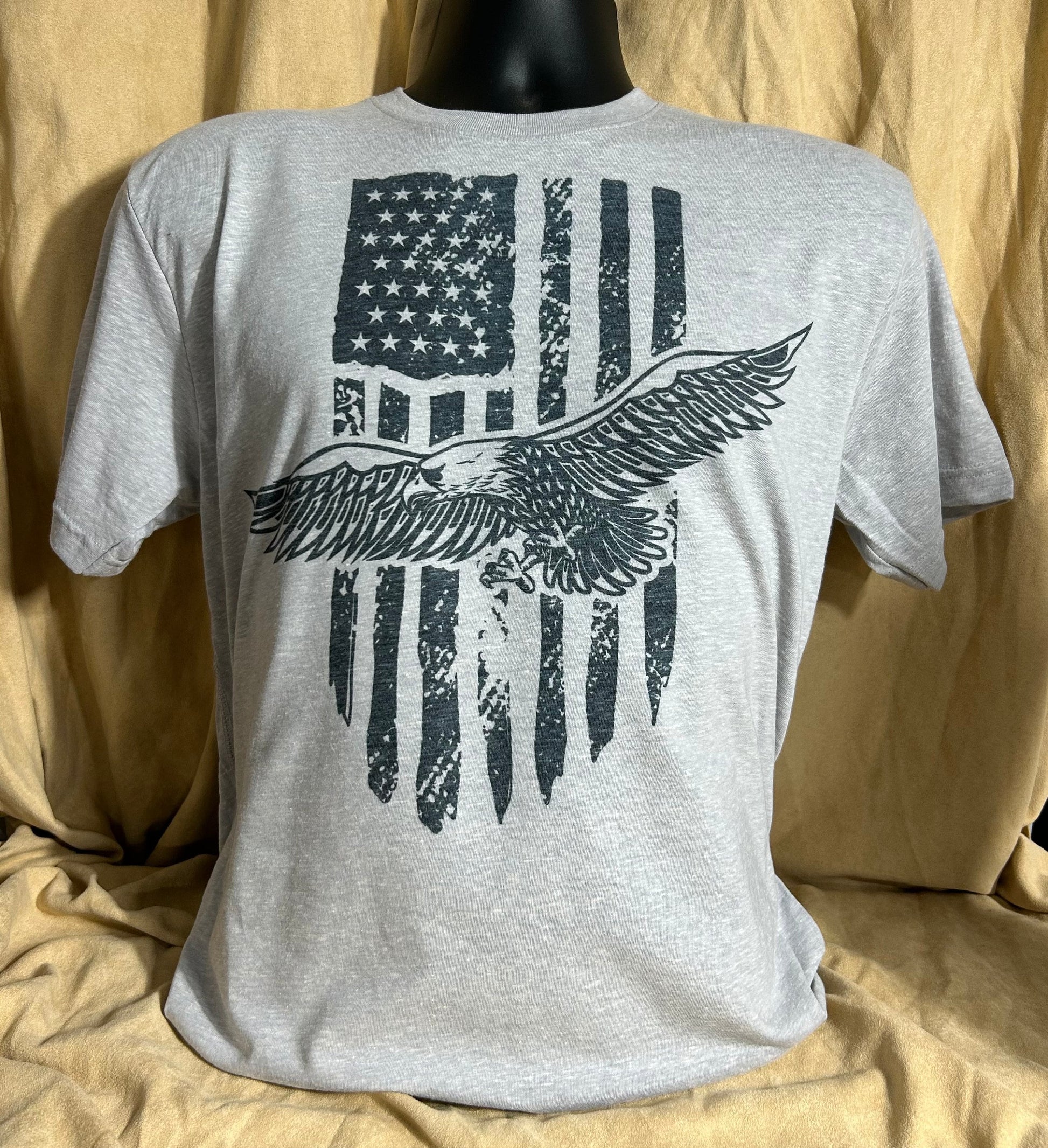 American Flag and Eagle t-shirt, Unisex shirt, Patriotic Tee, super soft light grey top gift for her or for him.