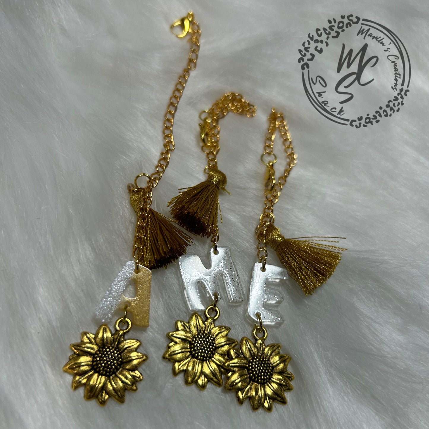 Personalized Sunflower Tumbler Charm: Tassel & Initial Cup Accessory