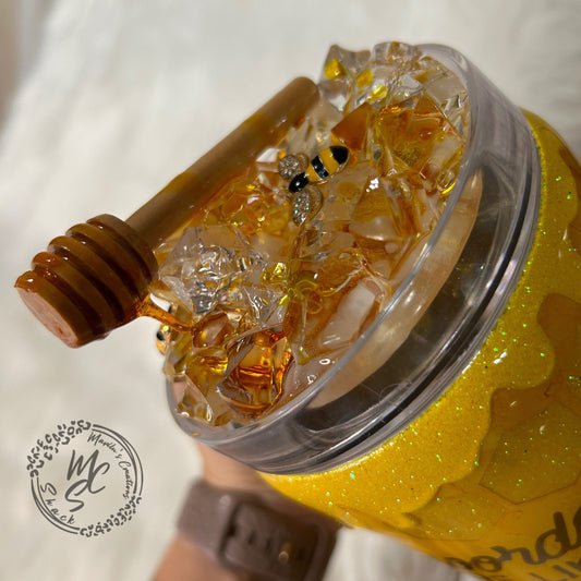 Honey Bee removable tumbler topper and lid for 30 and 20oz tumblers. Honey comb topper replacement lid. Tumbler top