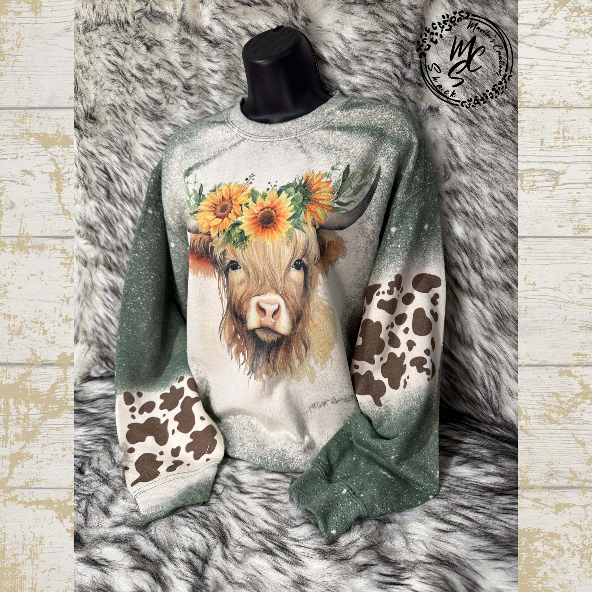Boho Floral cow sweatshirt, Floral Western Highland Cow Sweater, Cute western crew neck shirt sweater with cow prints, cow and sunflowers.